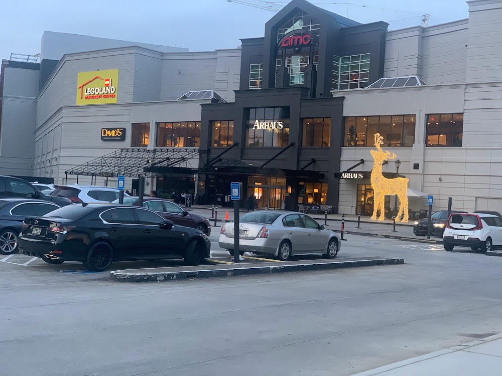 Phipps Plaza