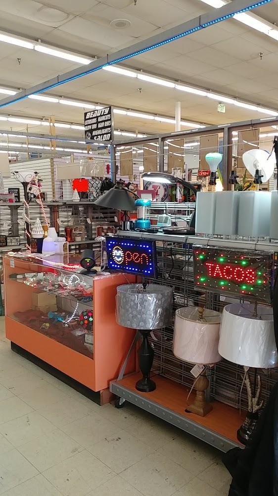 Waterman Discount Mall - Shopping mall in East Valley - Website