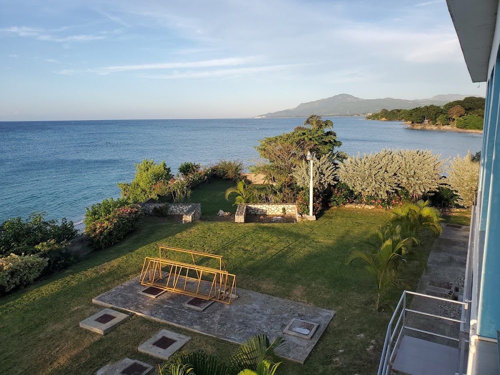 Golden Shore Resort