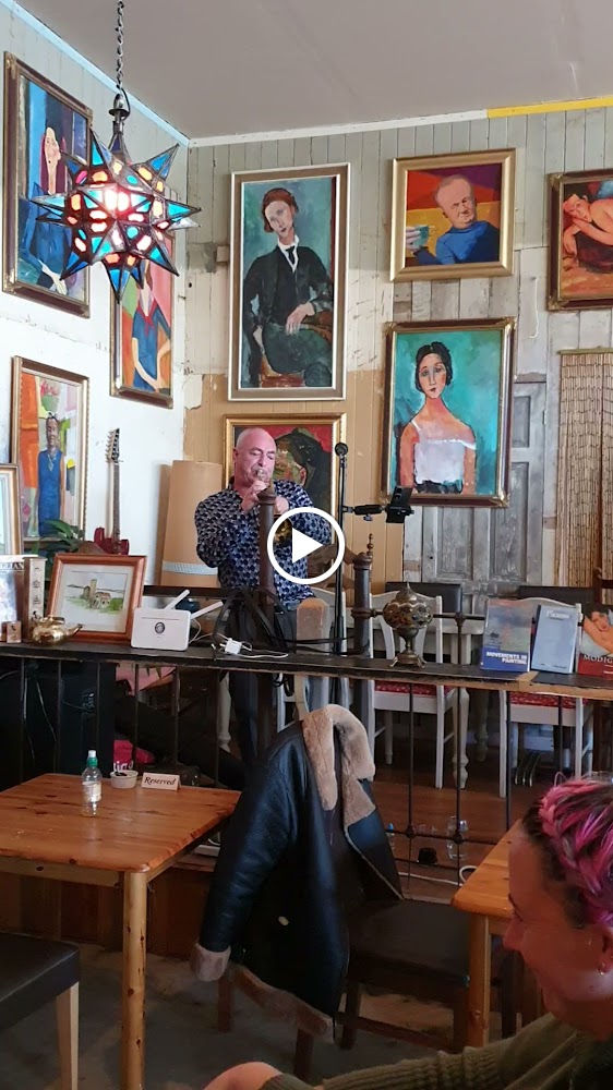 Café Momus