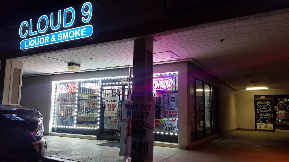 Cloud9 Liquor & Smoke - Liquor store in Northwest Reno - Website