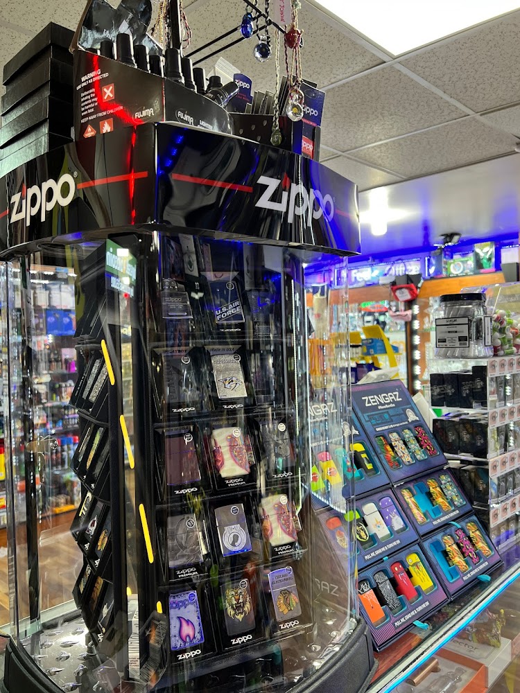 Smoke Station 999 - Tobacco shop in Campustown
